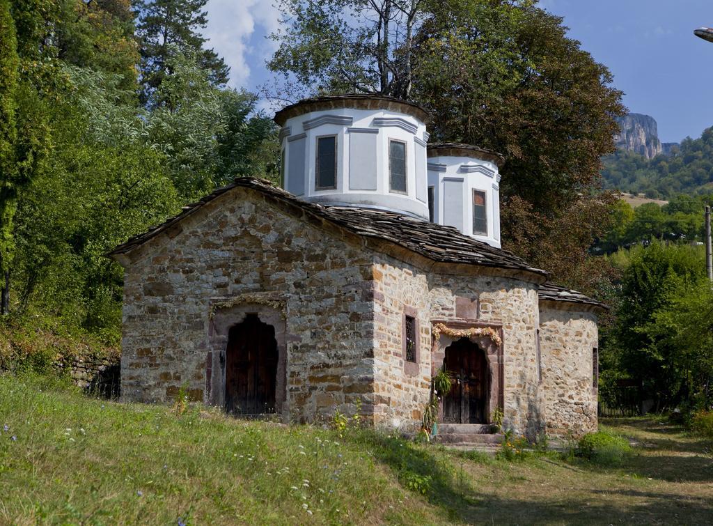 Family Hotel Tetewen Zewnętrze zdjęcie