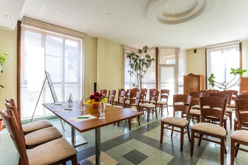 Family Hotel Tetewen Zewnętrze zdjęcie
