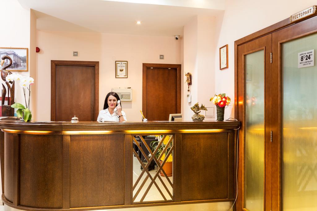 Family Hotel Tetewen Zewnętrze zdjęcie