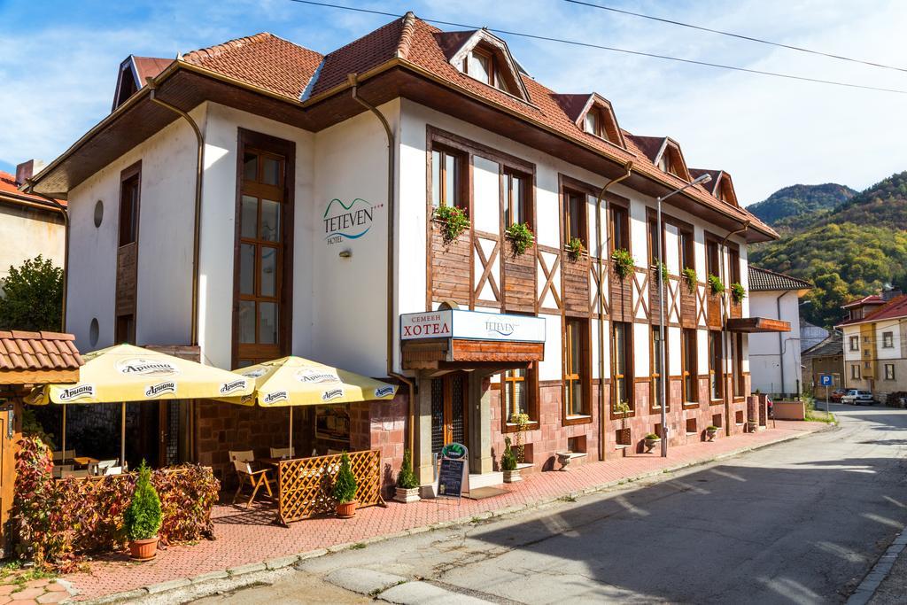 Family Hotel Tetewen Zewnętrze zdjęcie